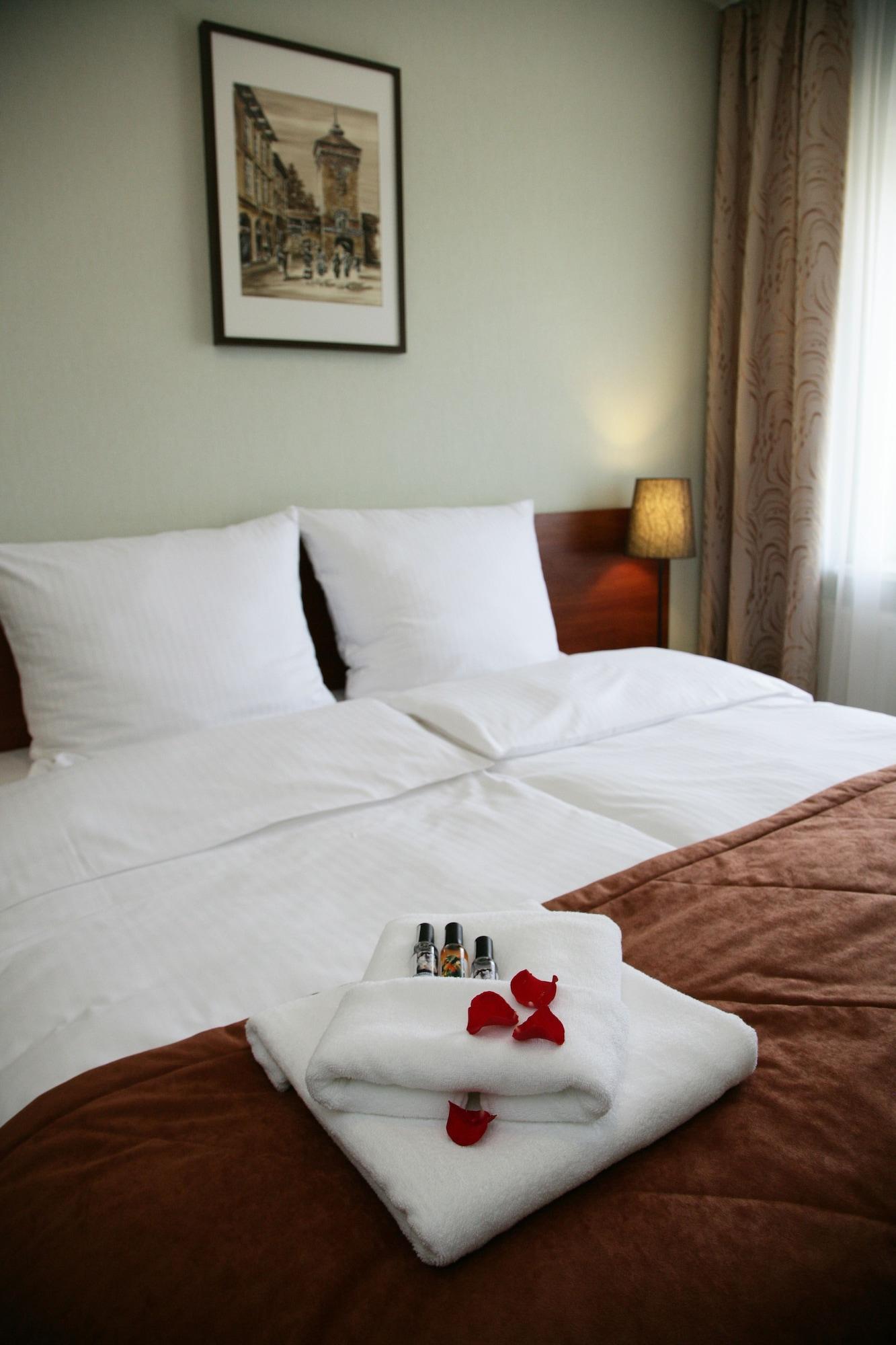 Aparthotel Globus Krakau Buitenkant foto