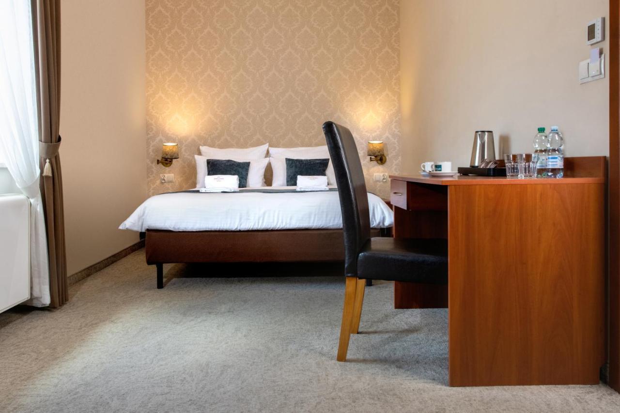 Aparthotel Globus Krakau Buitenkant foto