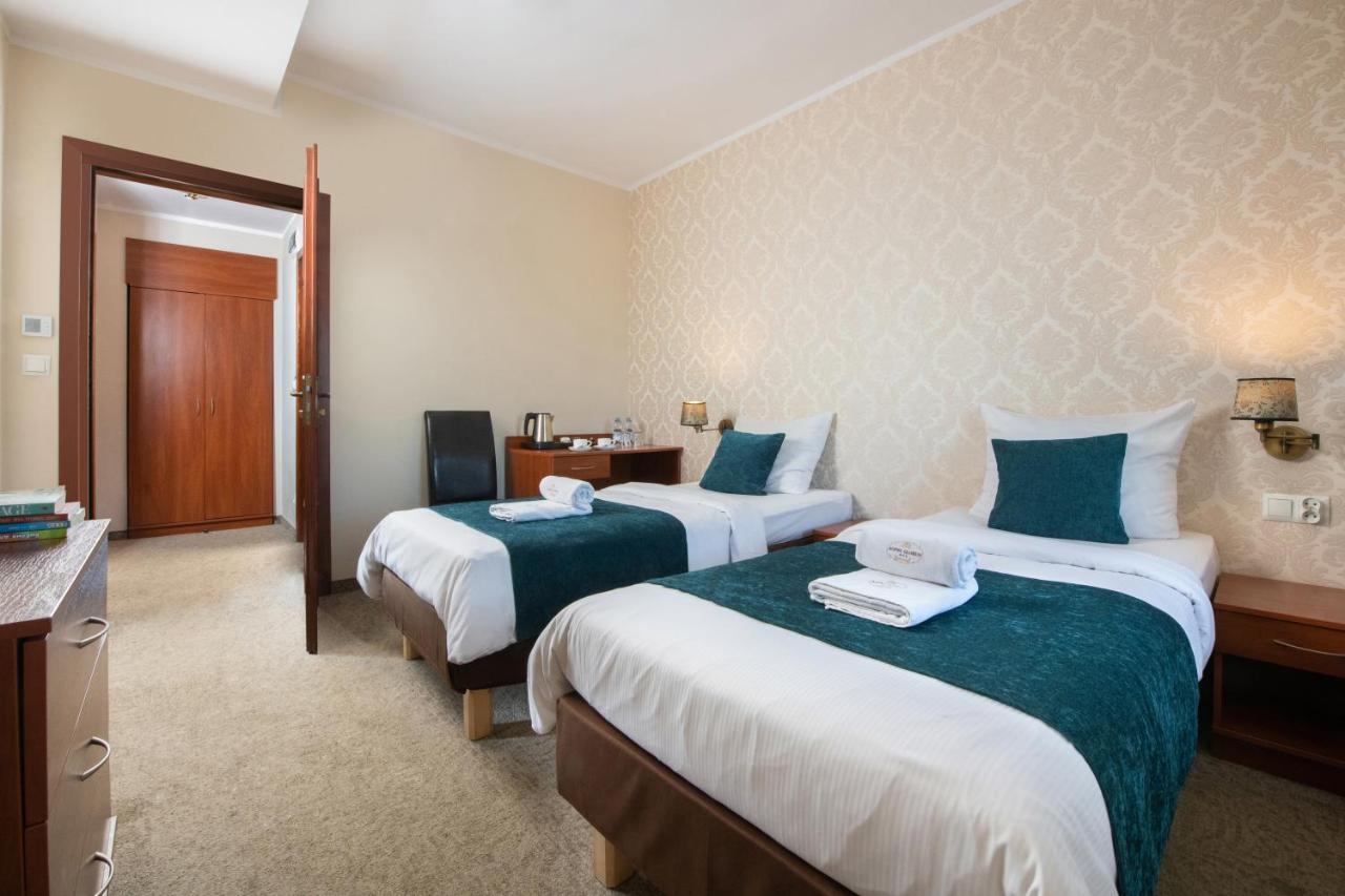 Aparthotel Globus Krakau Buitenkant foto