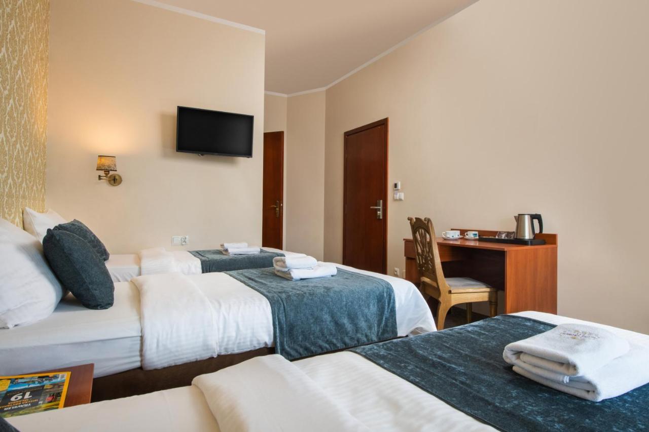Aparthotel Globus Krakau Buitenkant foto