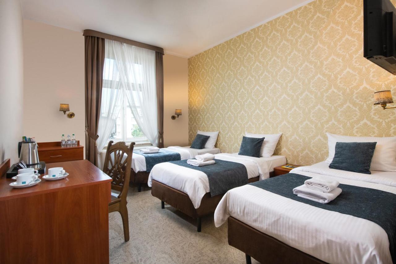 Aparthotel Globus Krakau Buitenkant foto