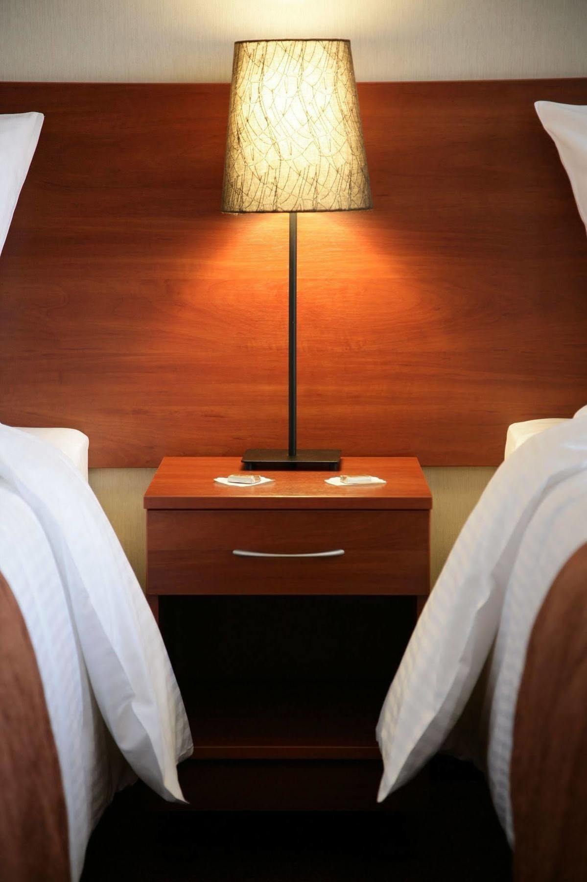 Aparthotel Globus Krakau Buitenkant foto